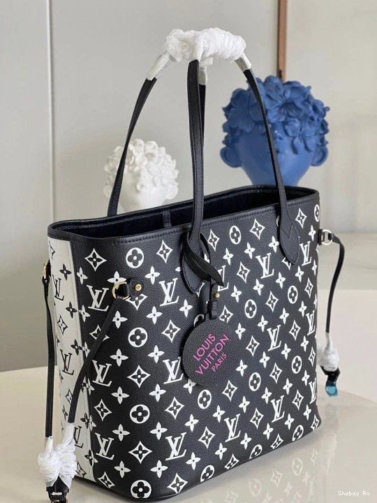 VUITTON MM NEVERFULL LOUIS 0821